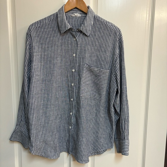 a loves a Tops - A loves A Button Down Shirt size Medium blue/ white stripe